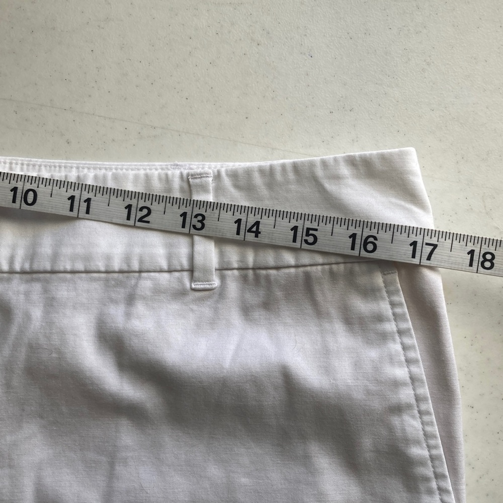 Talbots High Waist White Scalloped Shorts - Picture 5 of 6